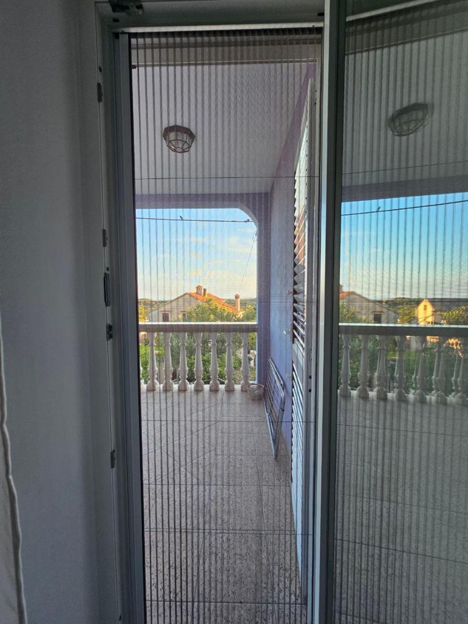 Apartman Lila Čunski Exterior photo